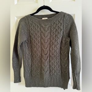 Women’s Cableknit sweater